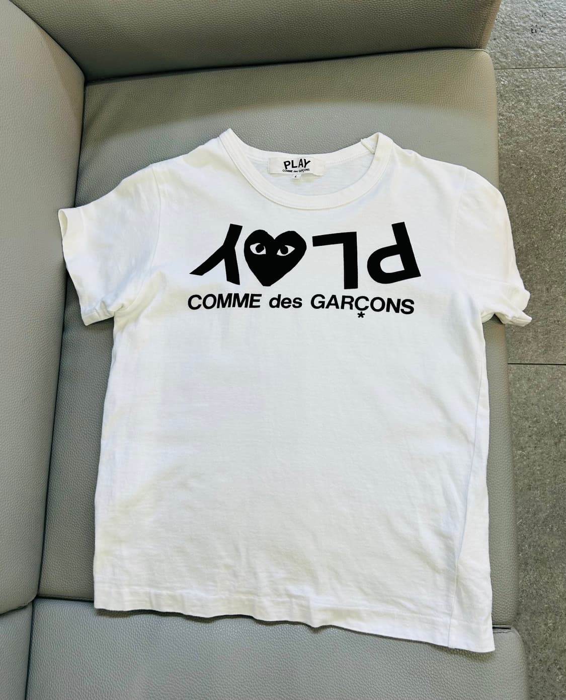 꼼데가르송 여성 리버스 로고 라운드 반팔티셔츠(L) 상품이미지2
