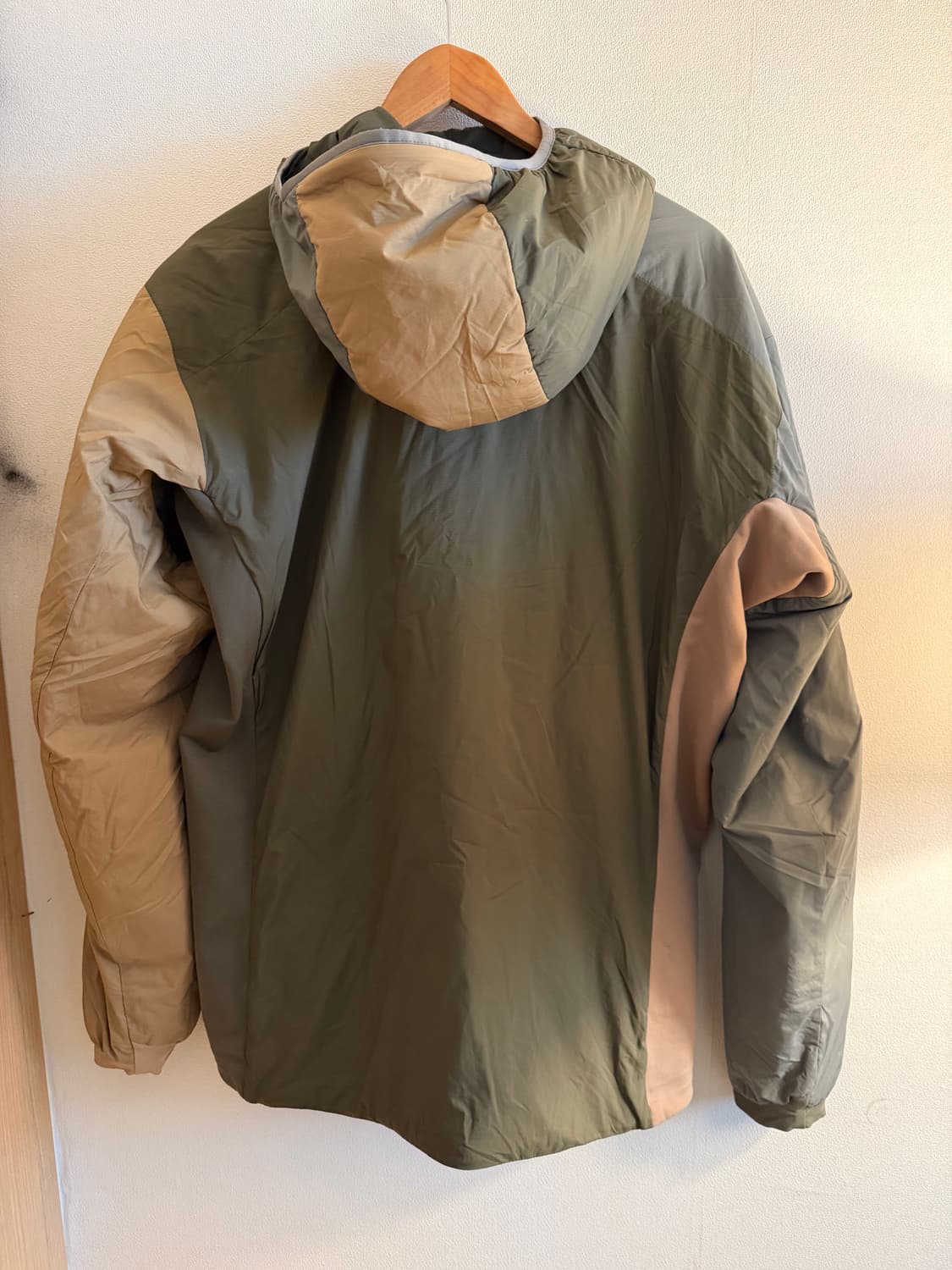 아크테릭스 아톰 후디 타츠 포리지 L 상품이미지2