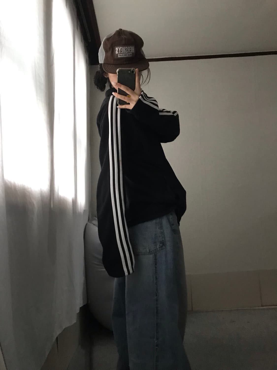 아디다스 검흰 후리스 집업 상품이미지4