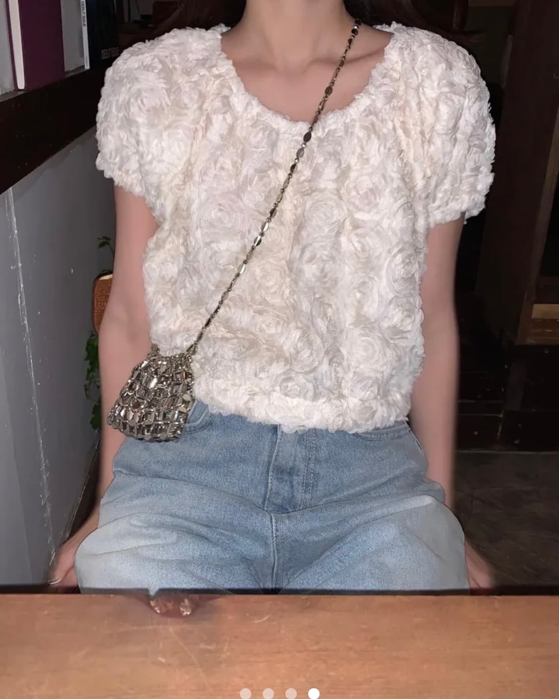 프릴리 로즈 퍼프 블라우스 상품이미지4