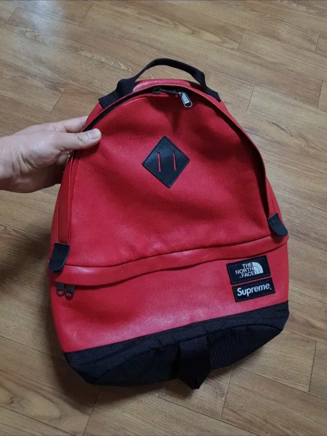 Supreme x The North Face 레더 데이백팩17FW 상품이미지2