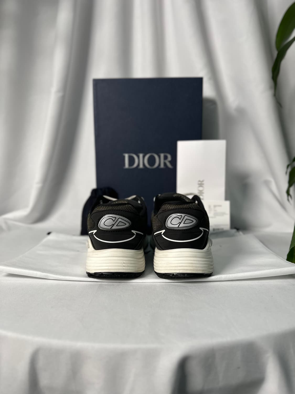 디올 B30 스니커즈 딥그린 메쉬블랙 상품이미지5