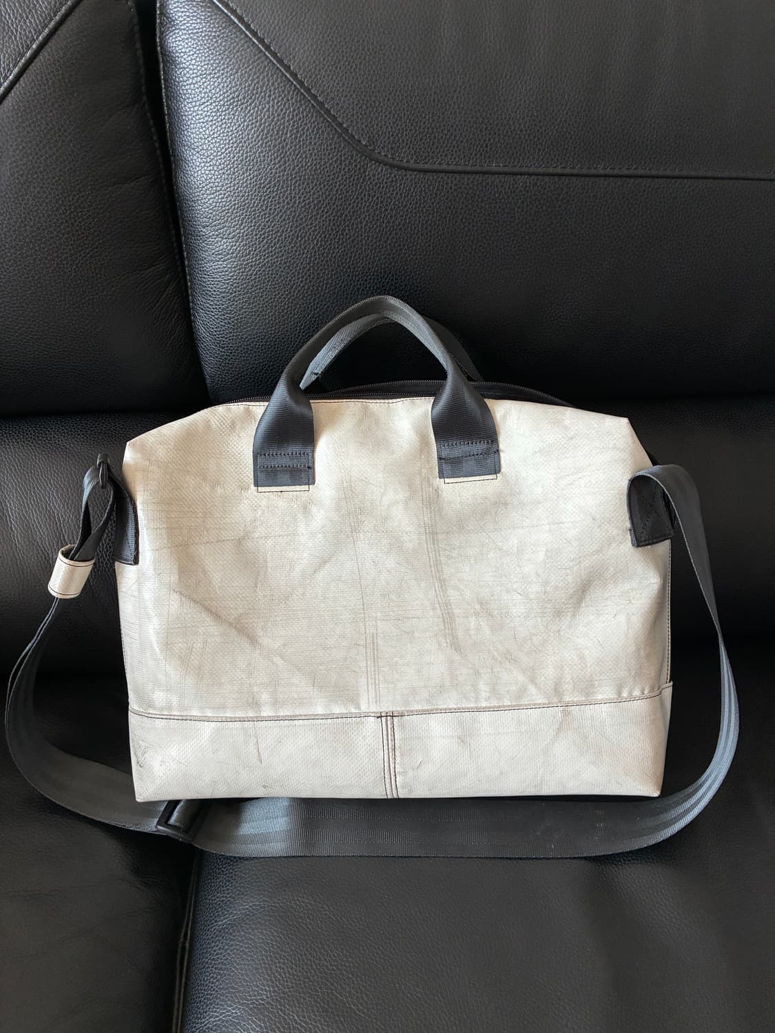 프라이탁 로이 흰검 상품이미지6