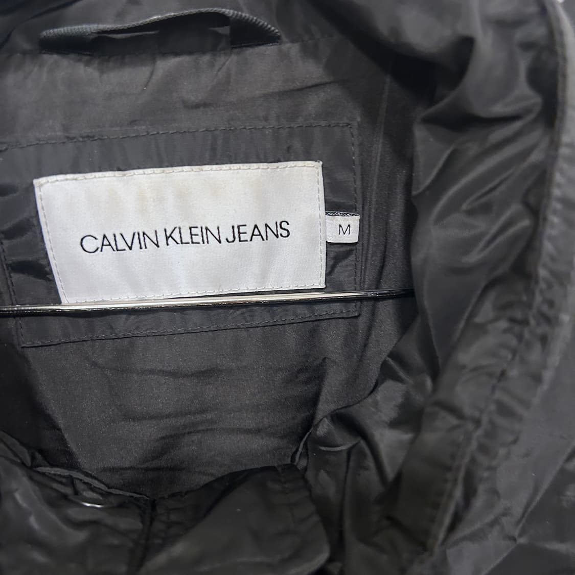 캘빈클라인 진스 배색 패턴 바람막이 자켓 상품이미지3