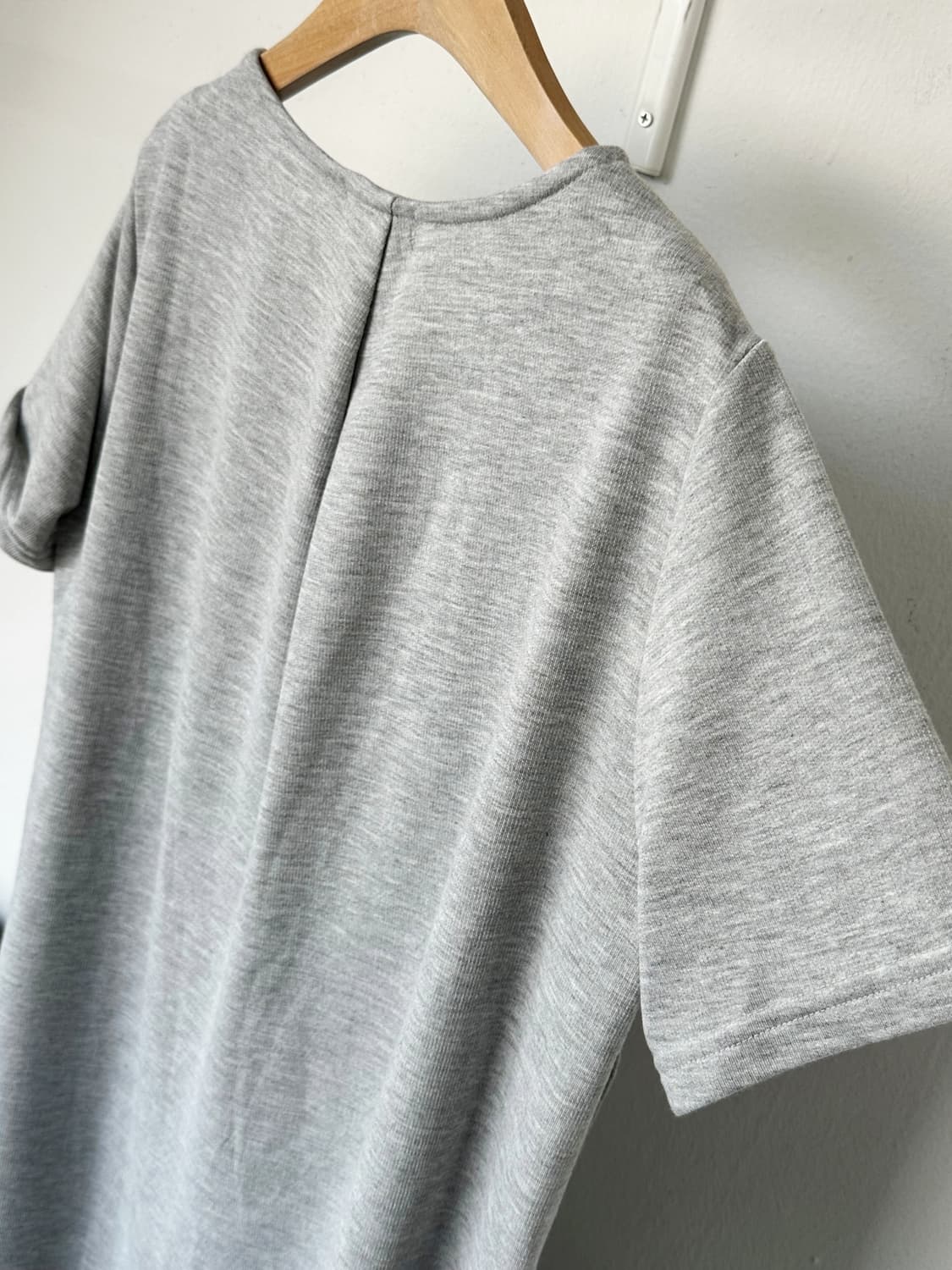 Stretched fabric fake layered long top 상품이미지7