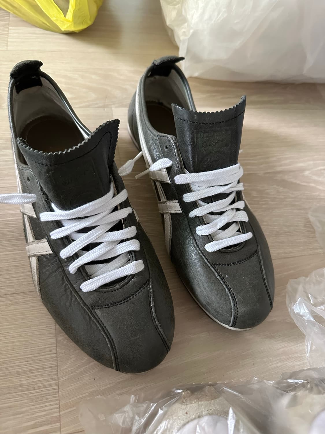 오니즈카타이거 270 상품이미지1