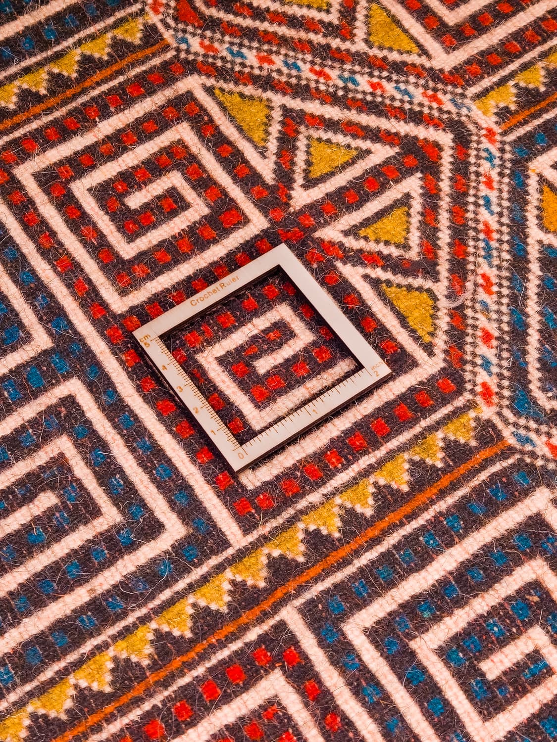 Turkmen Saffron Sun Tribal Rug 상품이미지9