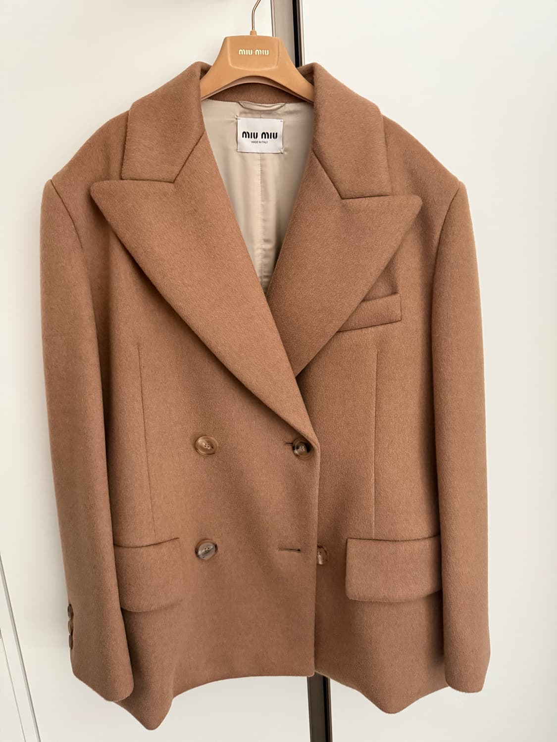 미우미우 벨루어 자켓 카멜 상품이미지1
