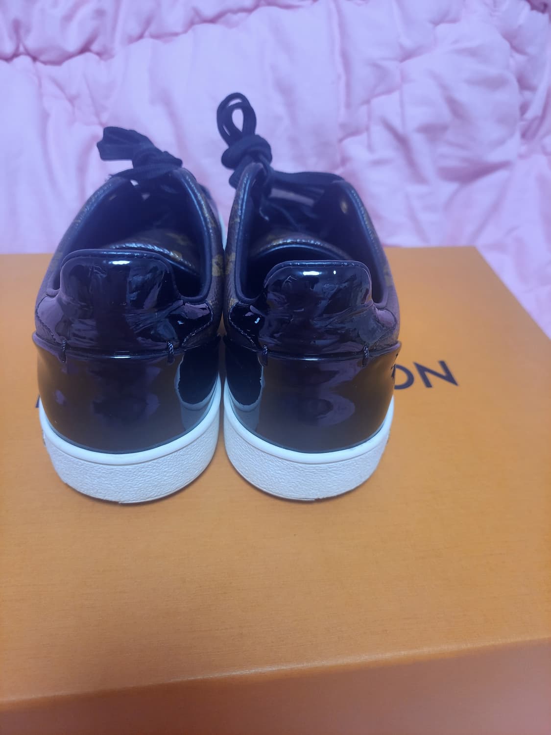 정품)급처명품세탁완료상태좋음!루이비통 프론트로우 모노그램 스니커즈 운동화 상품이미지5