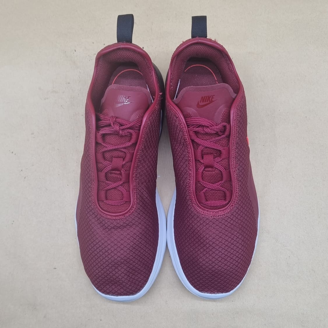 나이키 에어맥스 모션2 남성운동화 270 상품이미지2