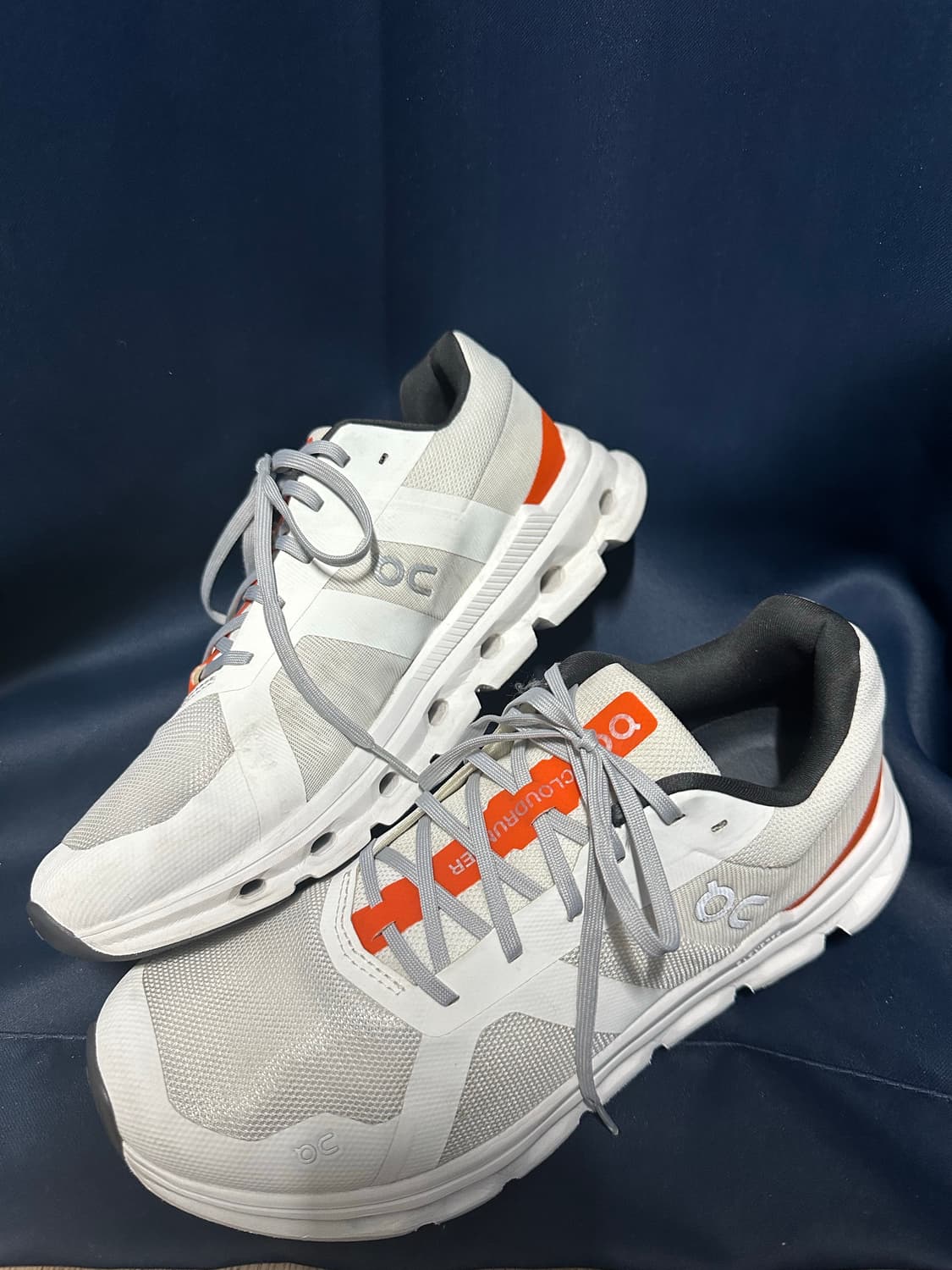 온러닝 클라우드러너 (언다이드 화이트/플레임) 280mm 상품이미지2