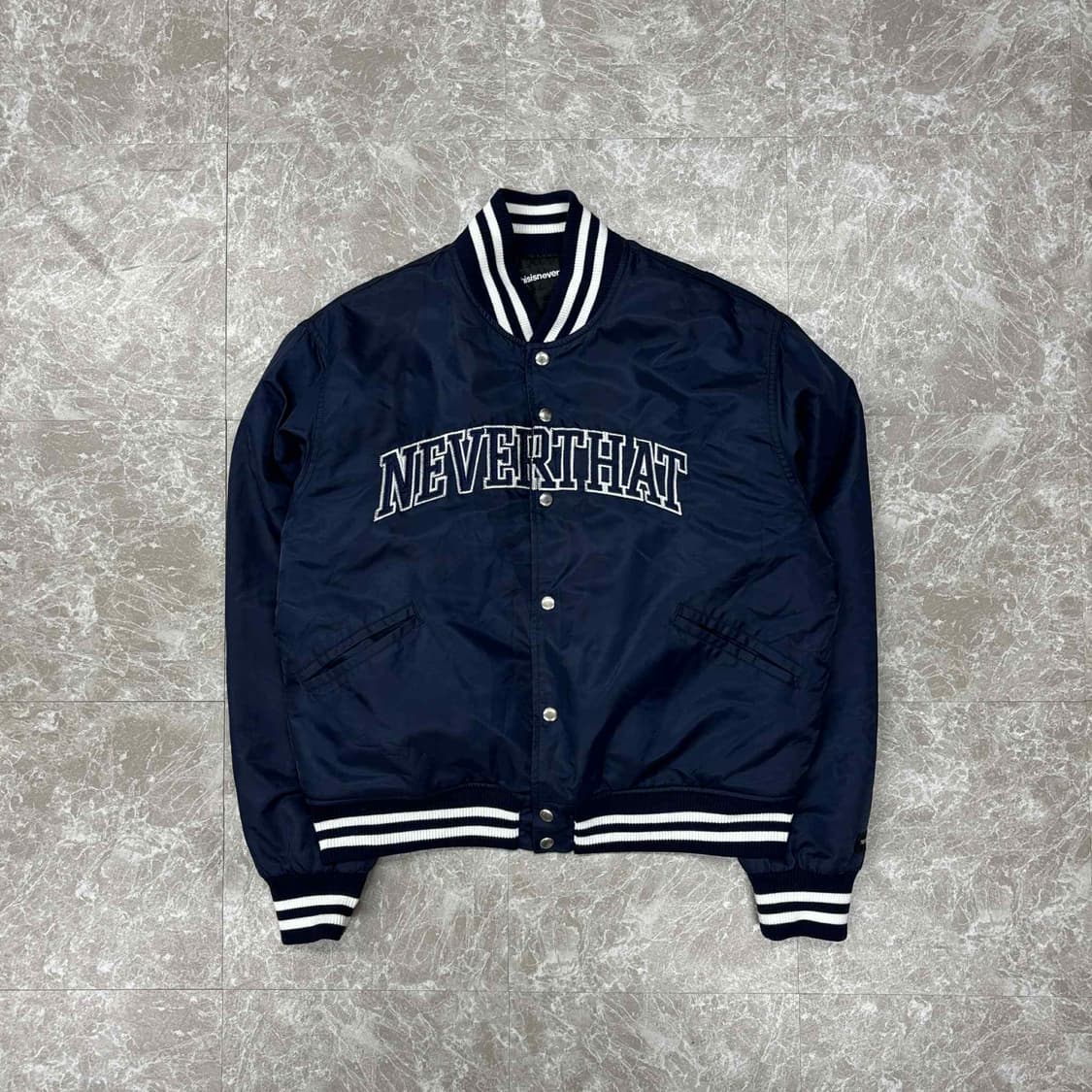 디스이즈네버댓 아치로고 네이비 바시티 자켓 봄버 점퍼(L) 상품이미지2