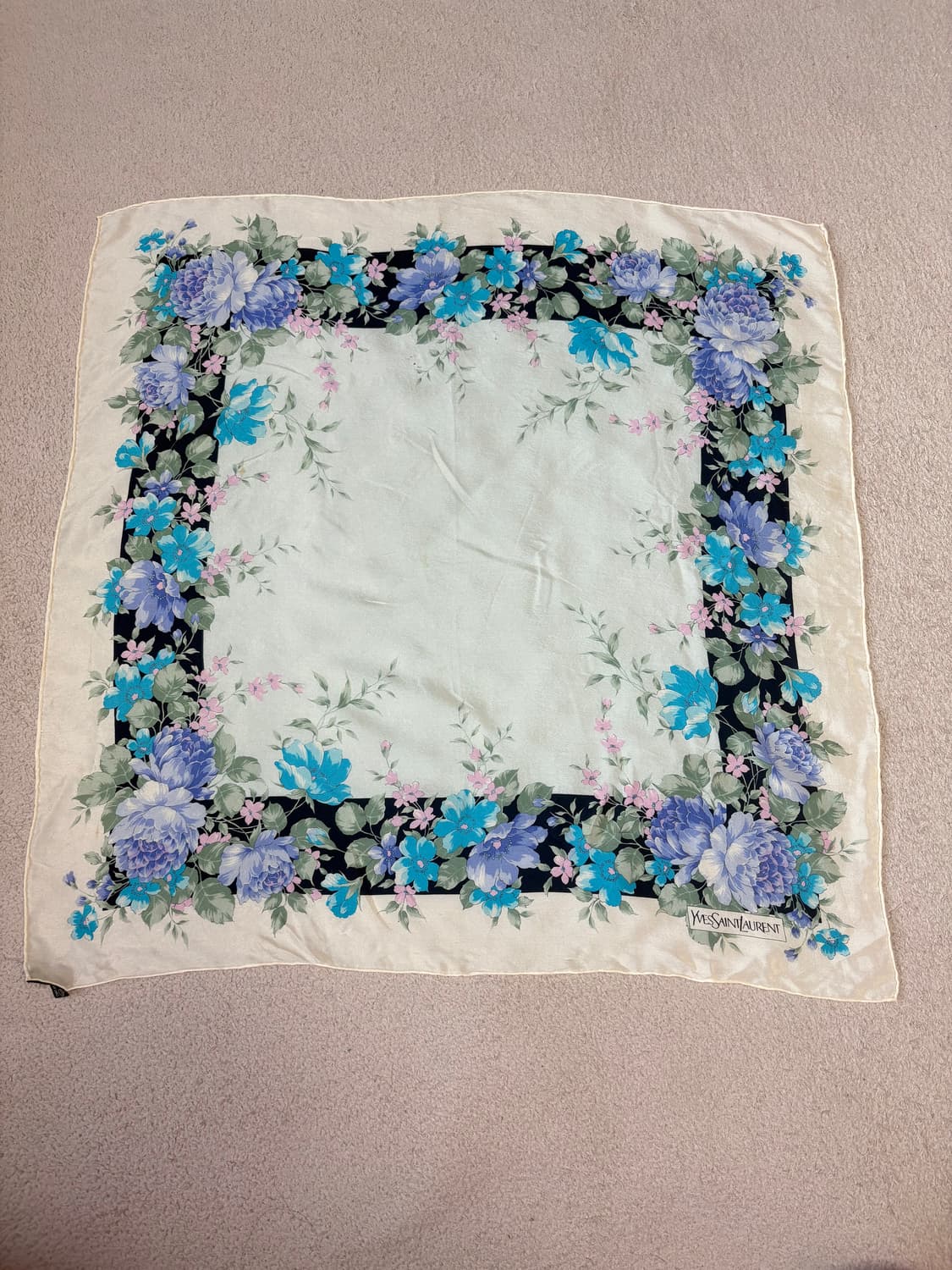 [정품] 입생로랑(YSL) 빈티지 플라워 쁘띠 스카프 상품이미지2