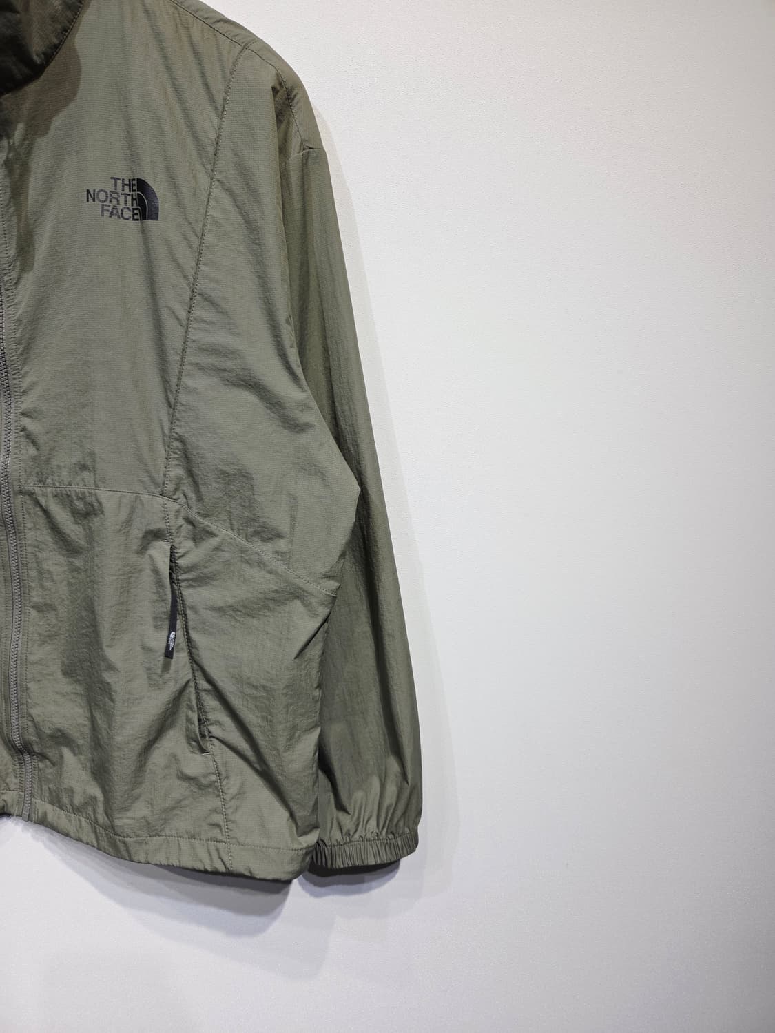 노스페이스 나일론 집업 바람막이 자켓 카키 상품이미지5