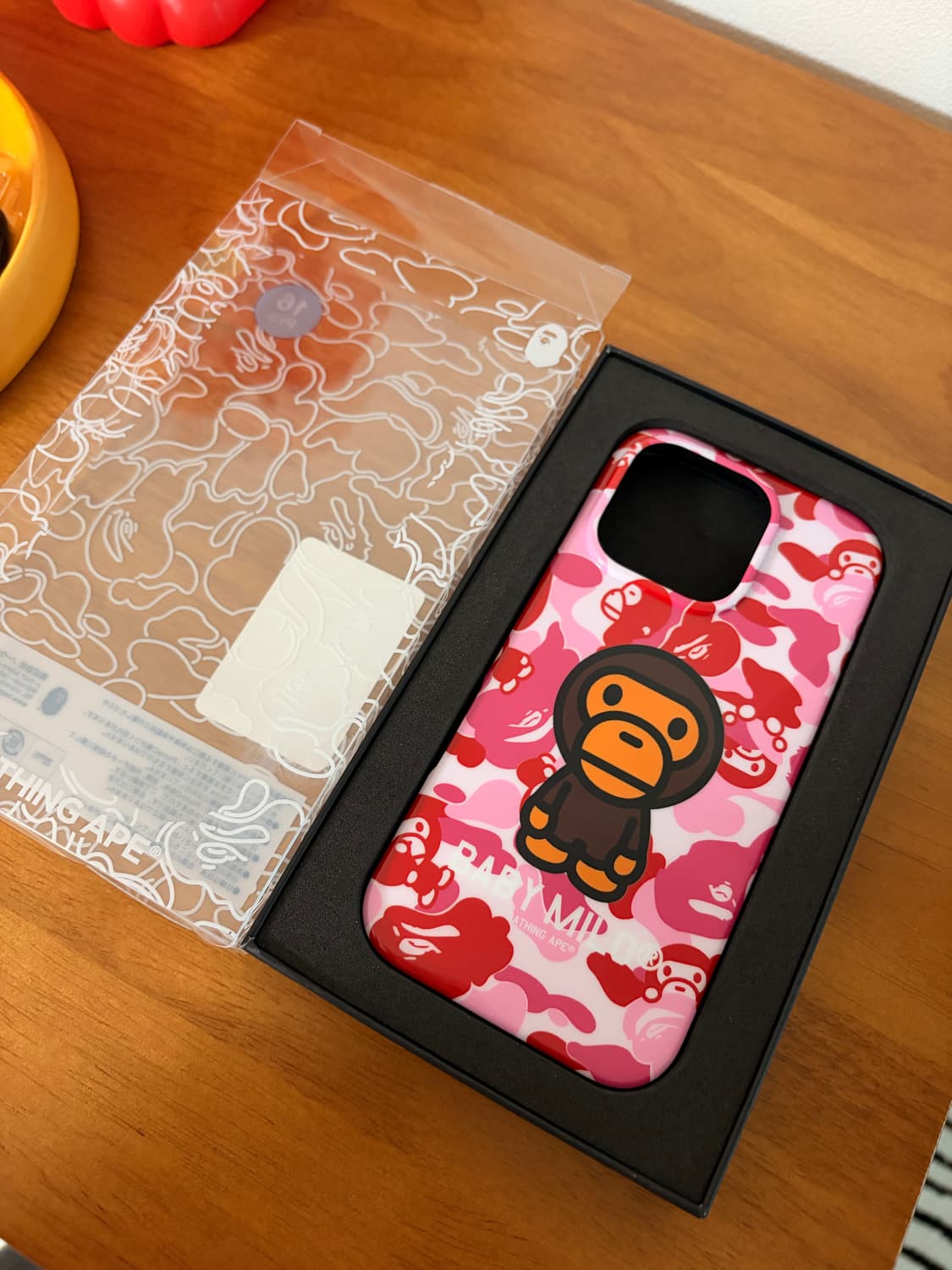 베이프 아이폰16프로 케이스 상품이미지5