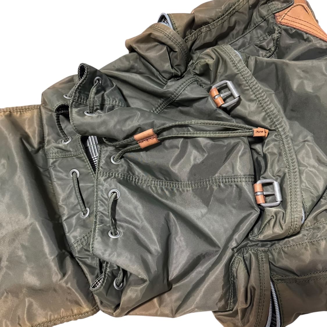 디젤 레더 나일론 카키 럭색 백팩 상품이미지4