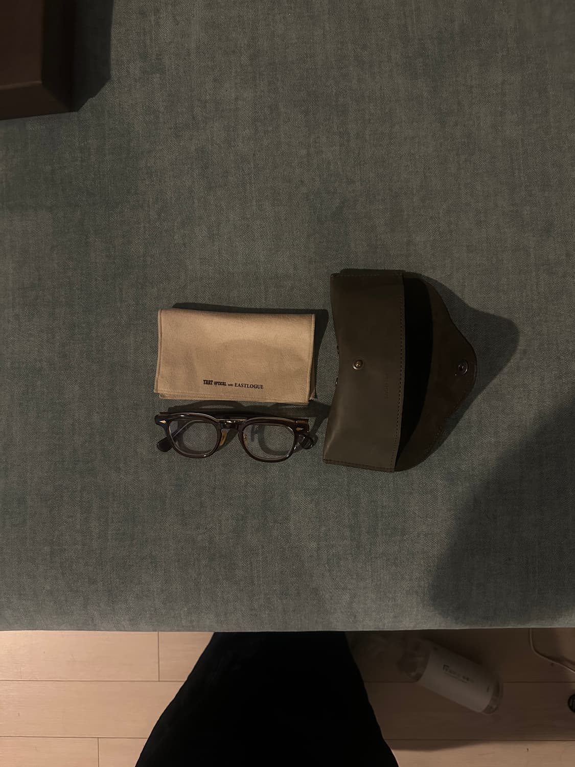 타르트옵티컬 x 이스트로그 (브라운) 상품이미지1