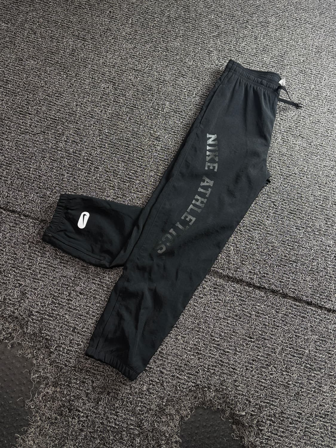 나이키 빅로고 애슬레틱스 트레이닝 팬츠 블랙 4182 상품이미지1