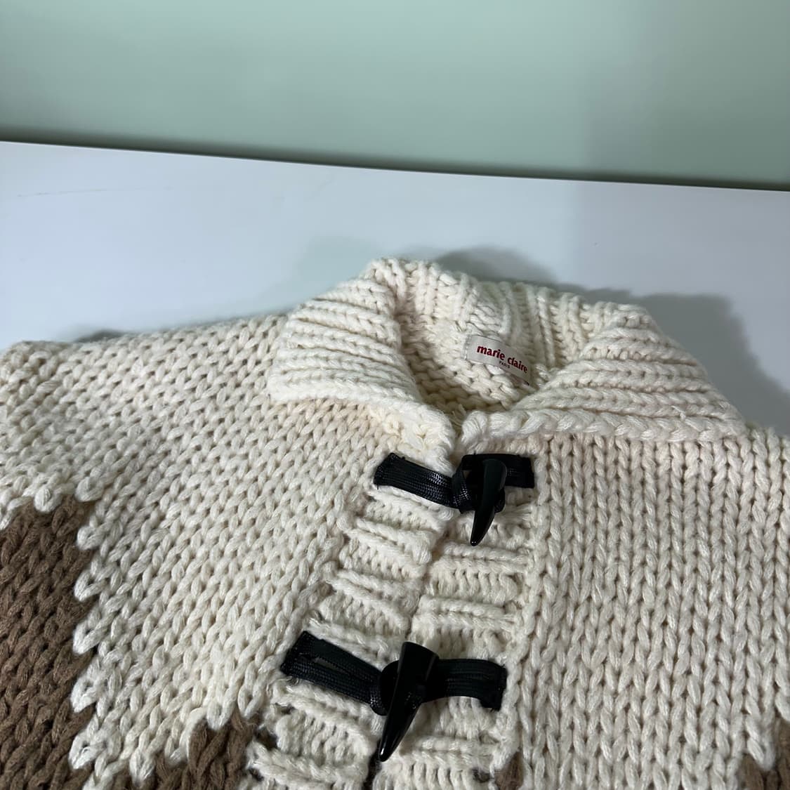 우먼FREE 마리끌레르 아이보리 아가일 떡볶이 코위찬 가디건 상품이미지3