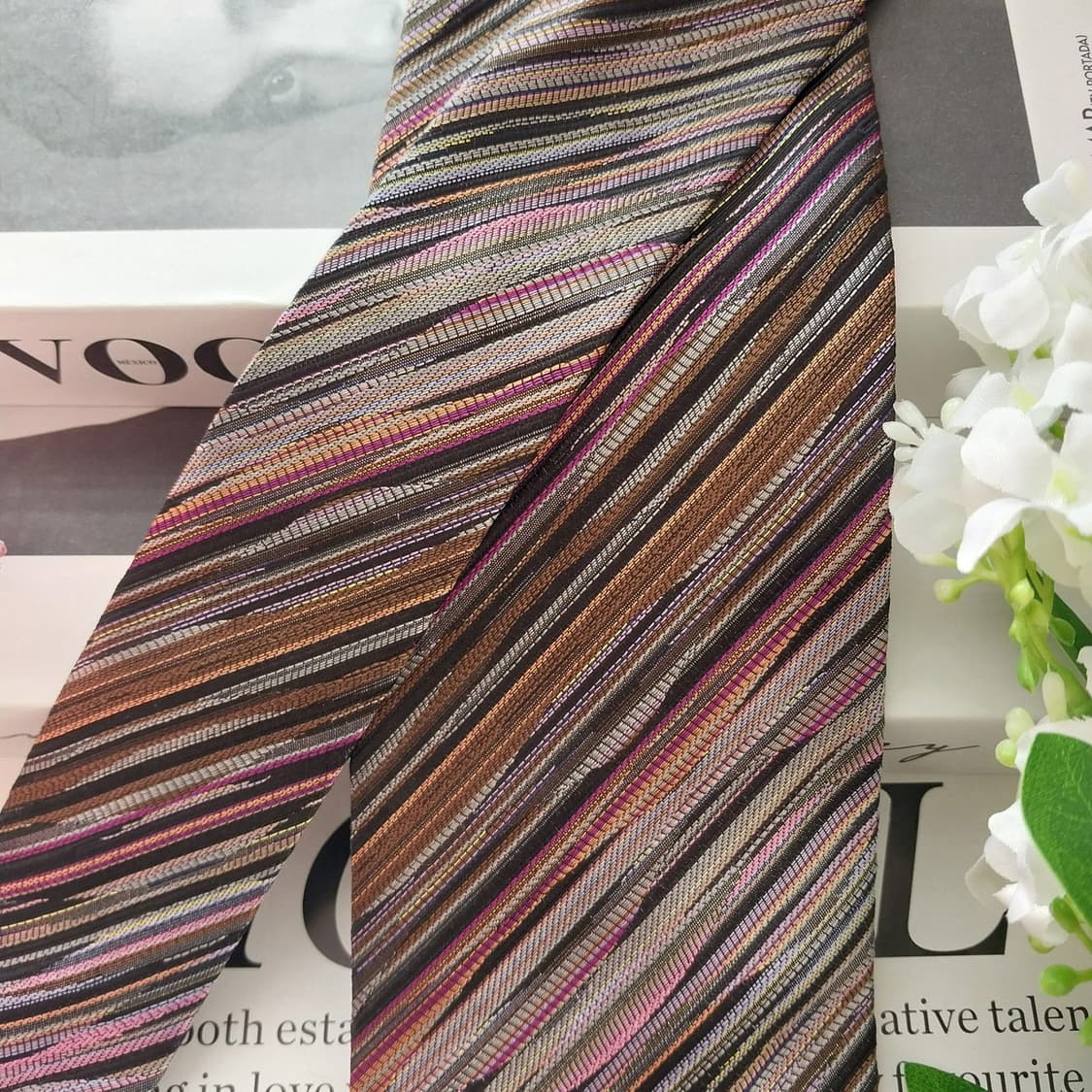 미쏘니 실크 텍스처드 스트라이프 넥타이 8.7cm A+등급 K1559
 상품이미지4