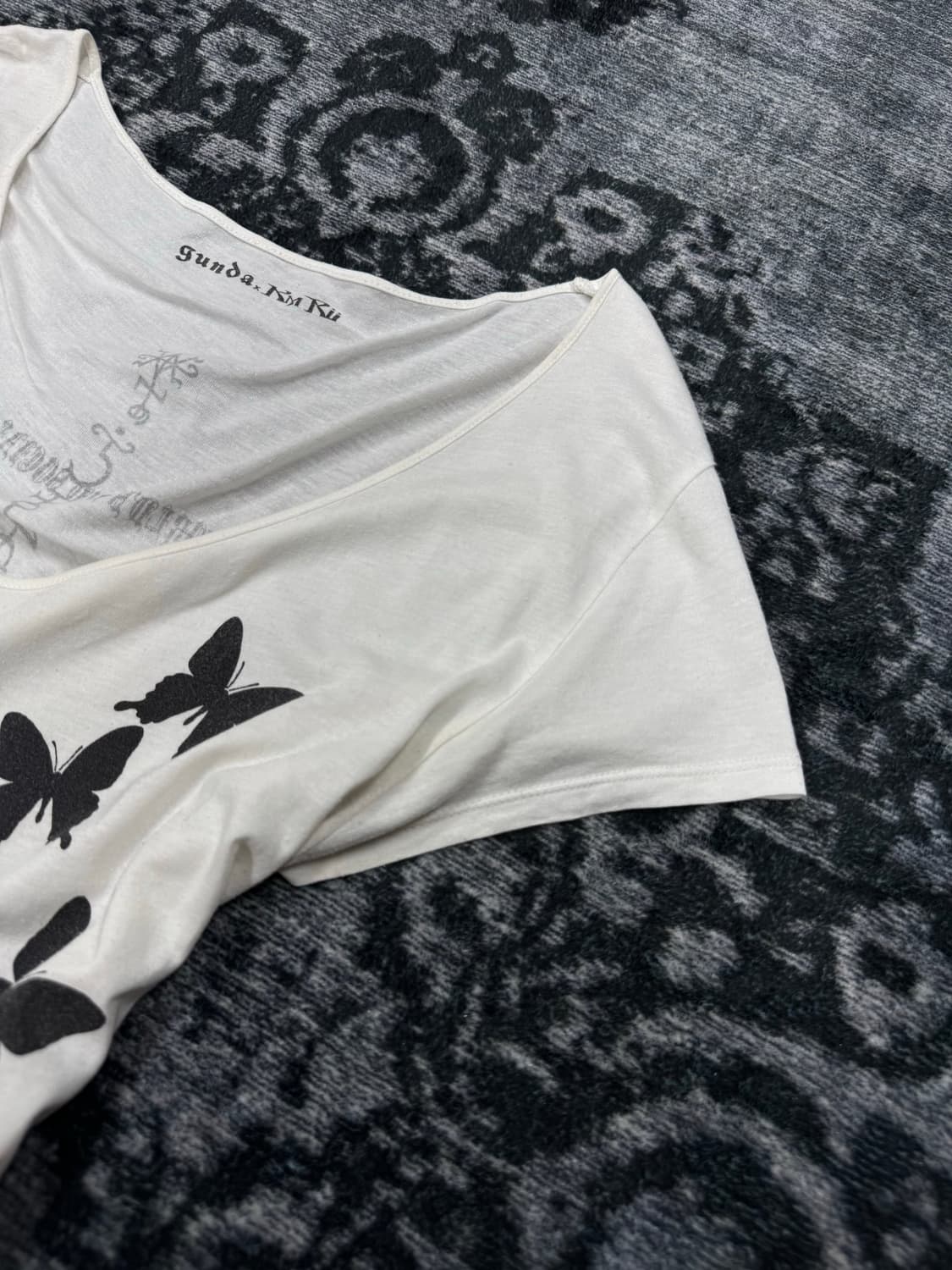 Kmrii X Gunda 00s archive cross t shirts 상품이미지3