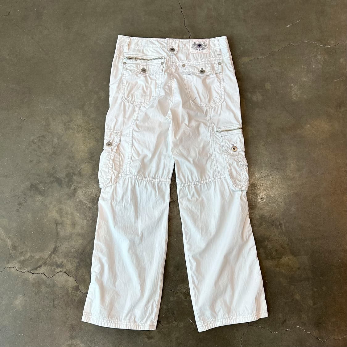 화이트 디테일 카고팬츠 상품이미지6