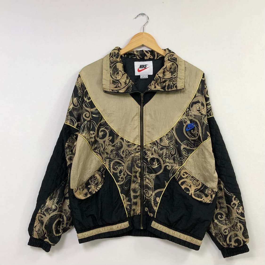 L 나이키 스우시 올드스쿨 바람막이 상품이미지2