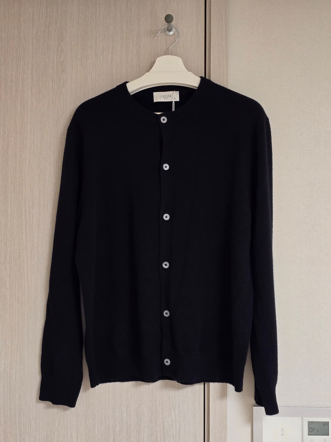 제이리움 캐시미어 라운드넥 가디건 블랙 XL 새제품 상품이미지3