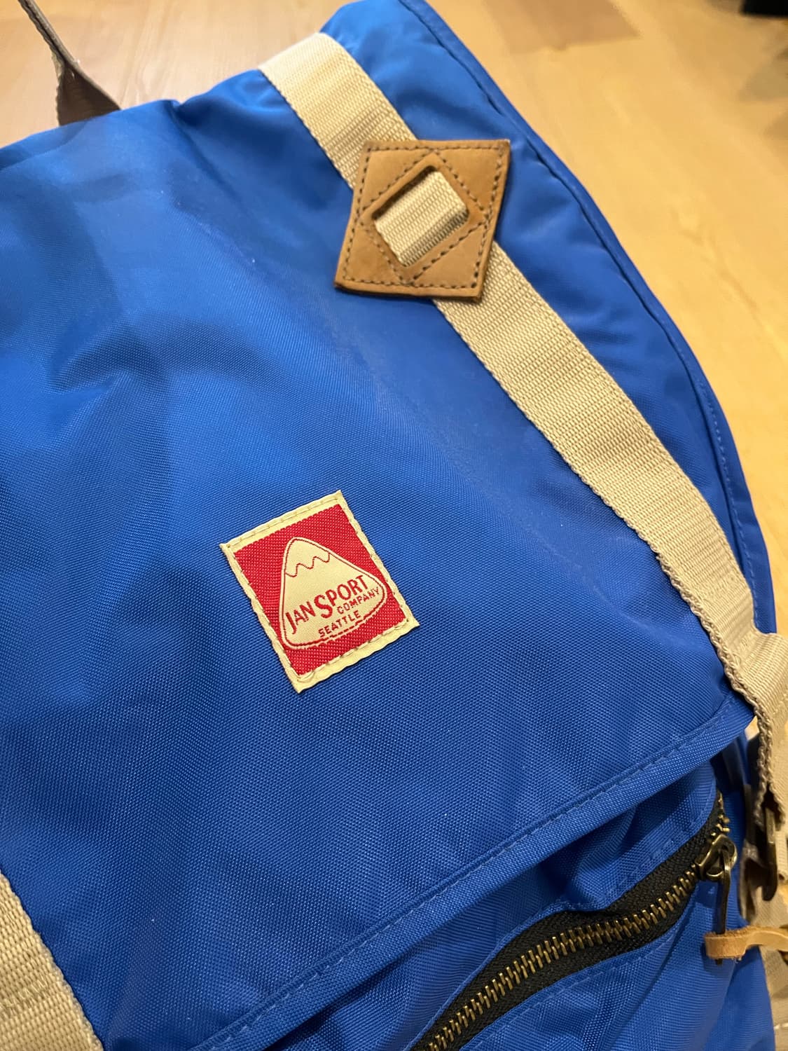 빈티지 잔스포츠 시애틀 백팩 상품이미지2