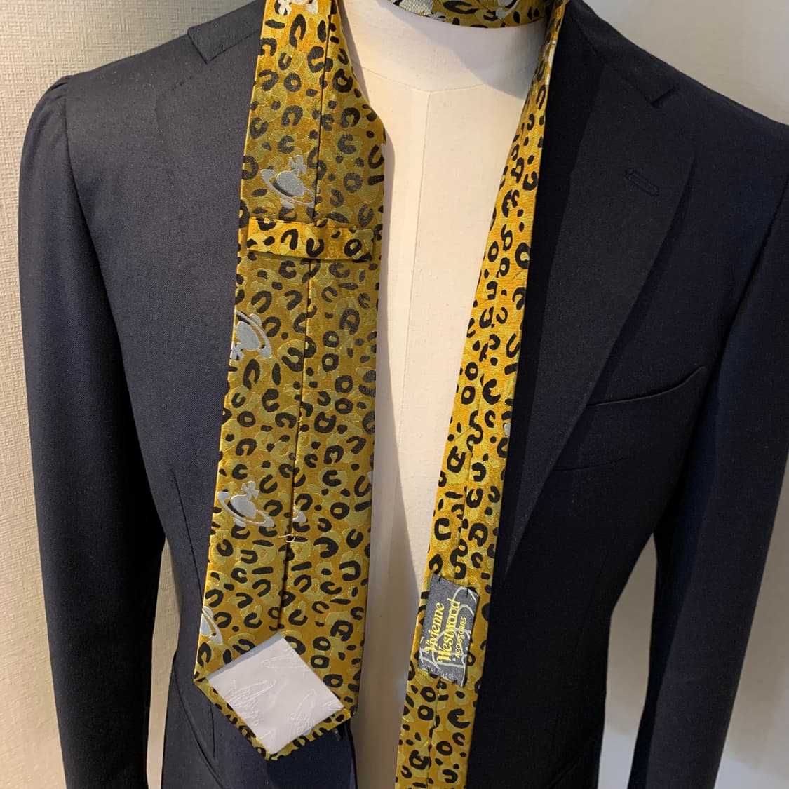 비비안웨스트우드 명품 이태리 100실크 넥타이 로고플레이 A+등급 상품이미지2