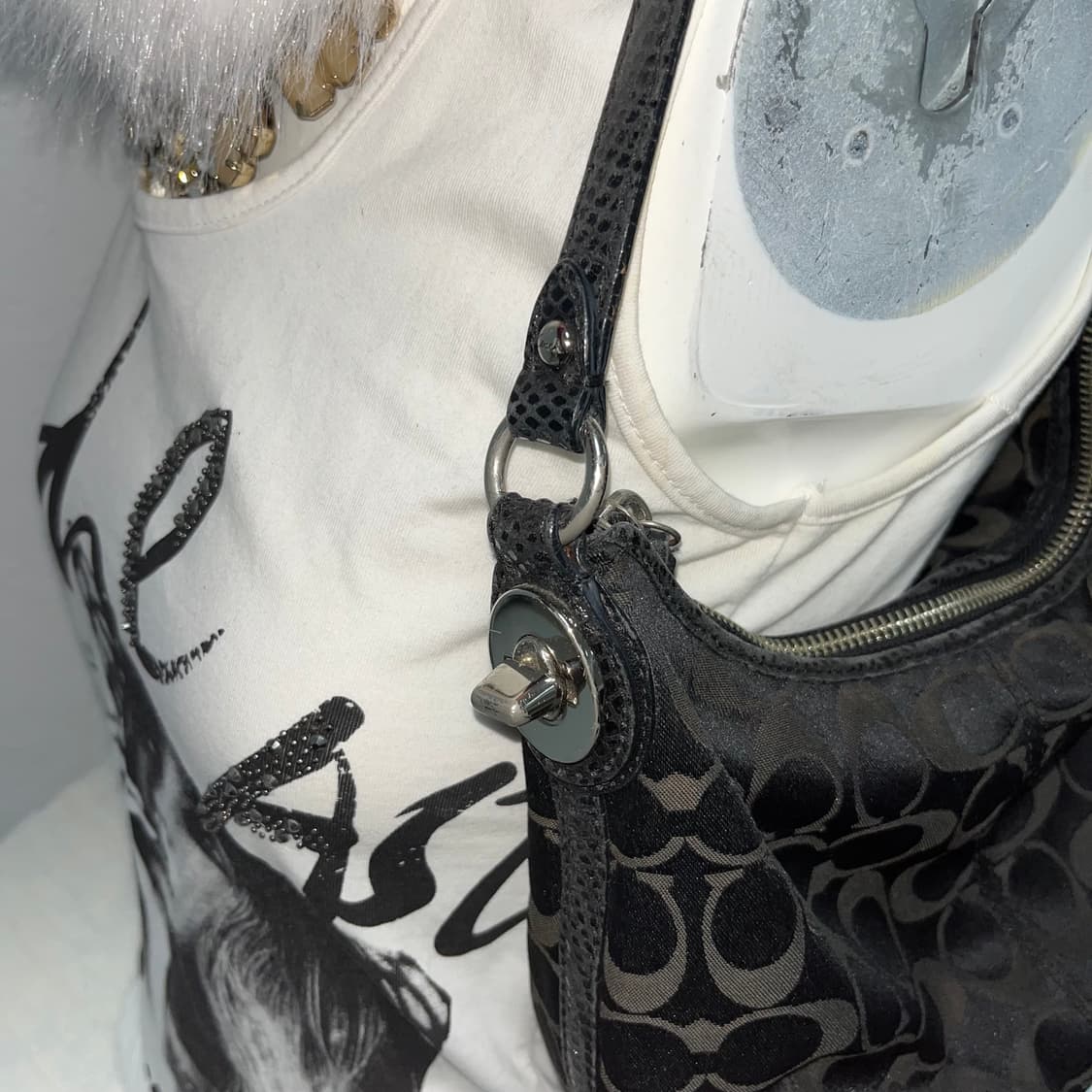 코치 블랙 미니백 상품이미지3