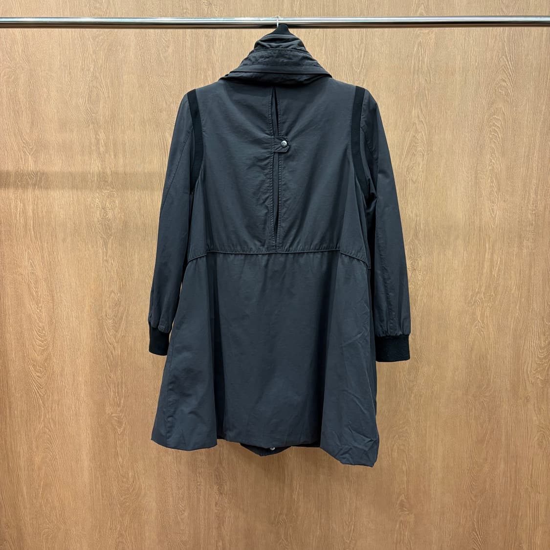 디젤 하이넥 코튼 나일론 롱 자켓 후드 내장 프론트 스냅 디테일 차콜 상품이미지3