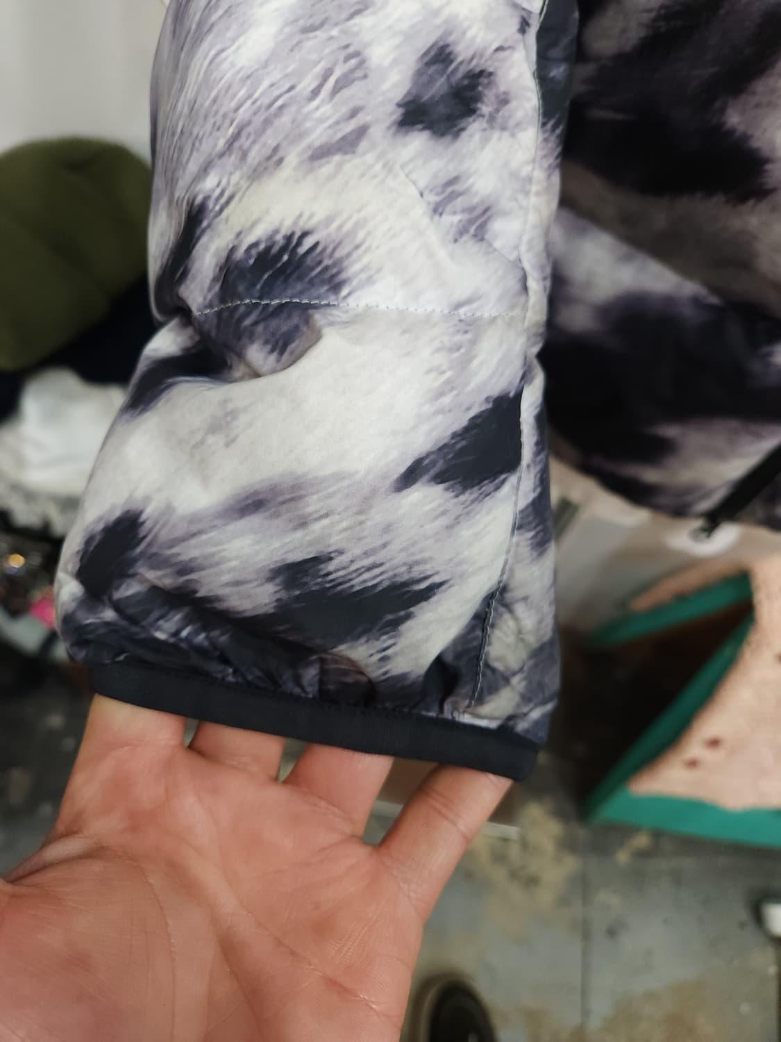  나이키 윈드런너 오리털 숏 패딩점퍼

 상품이미지4