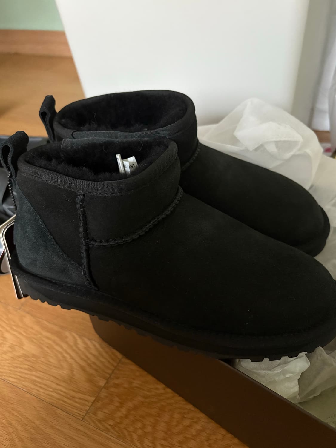 어그 클래식 울트라 미니 상품이미지1