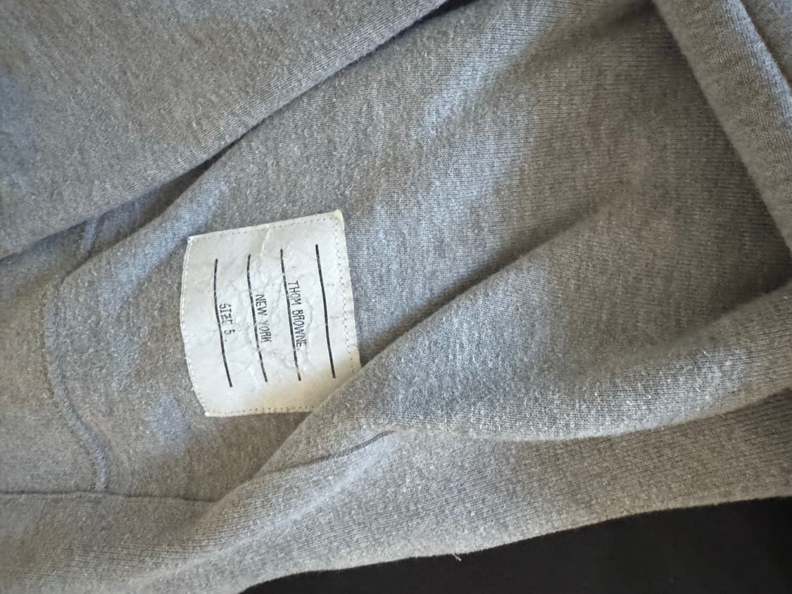 톰브라운4선완장맨투맨 5사이즈 상품이미지2