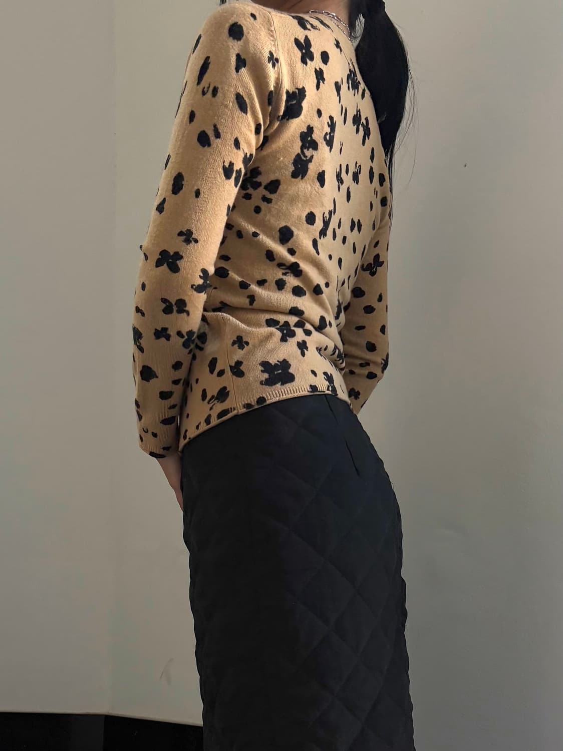 호피 플라워 브이넥 긴팔니트 상품이미지3