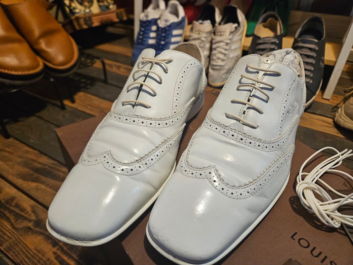 루이비통 LV 남성 화이트 가죽 슈즈 / 클래식 레어 / 정품 풀구성
 상품이미지4