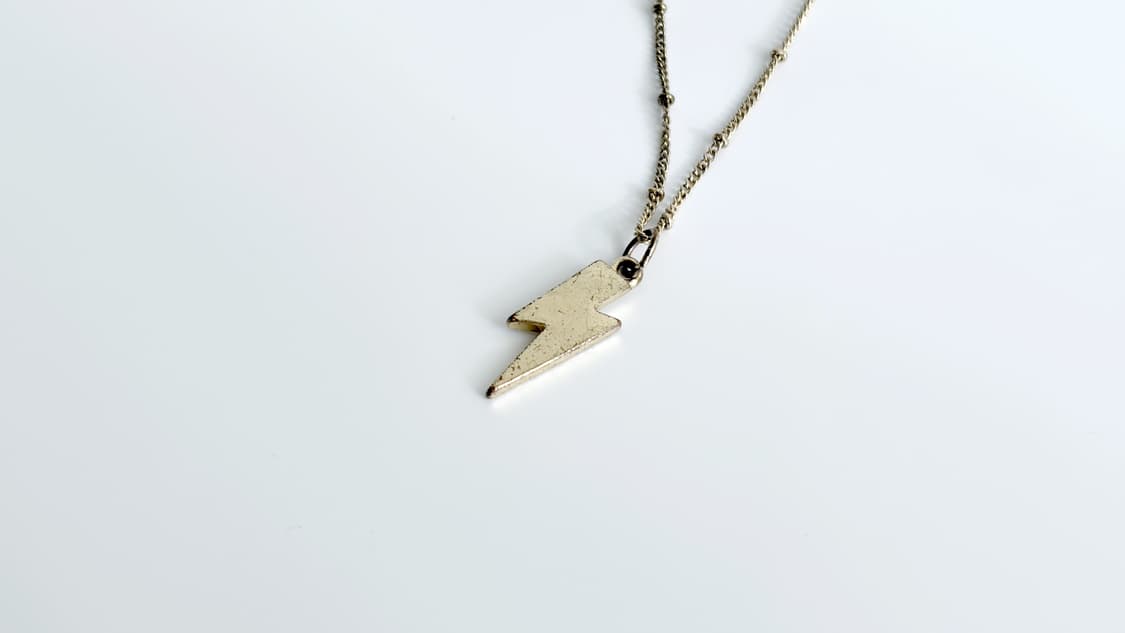 하드 락 카페 ‘Thunderbolt’ 빈티지 목걸이 상품이미지4