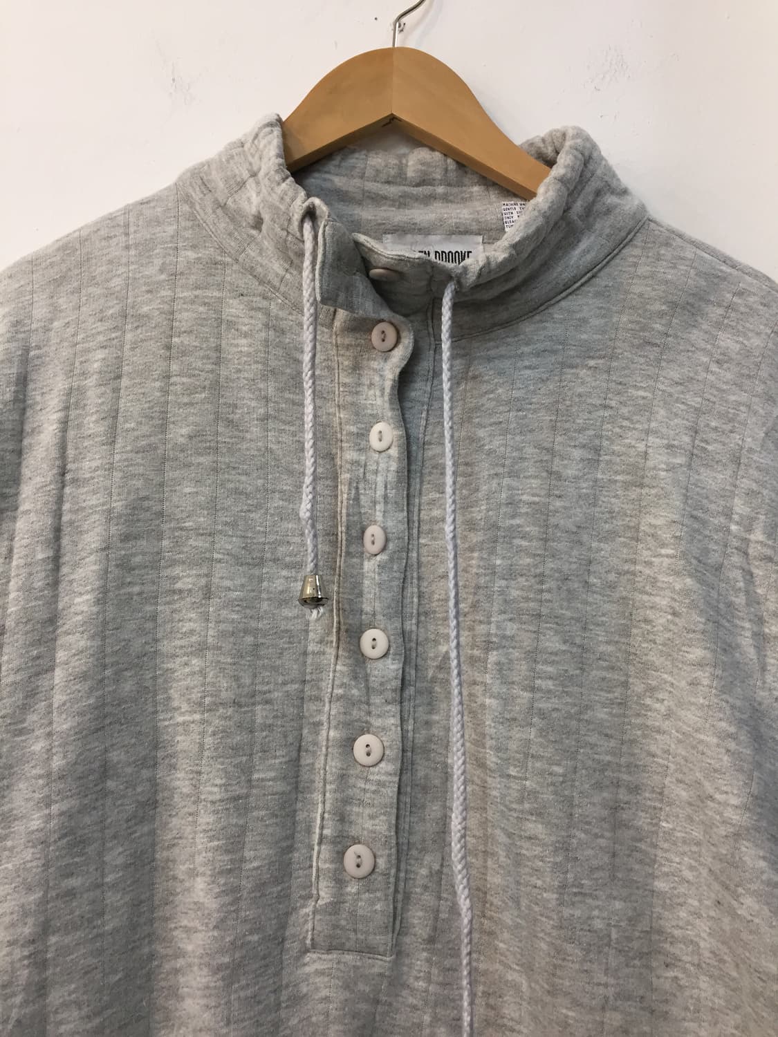 하이넥 버튼 기모 루즈핏 스웨트셔츠 상품이미지5