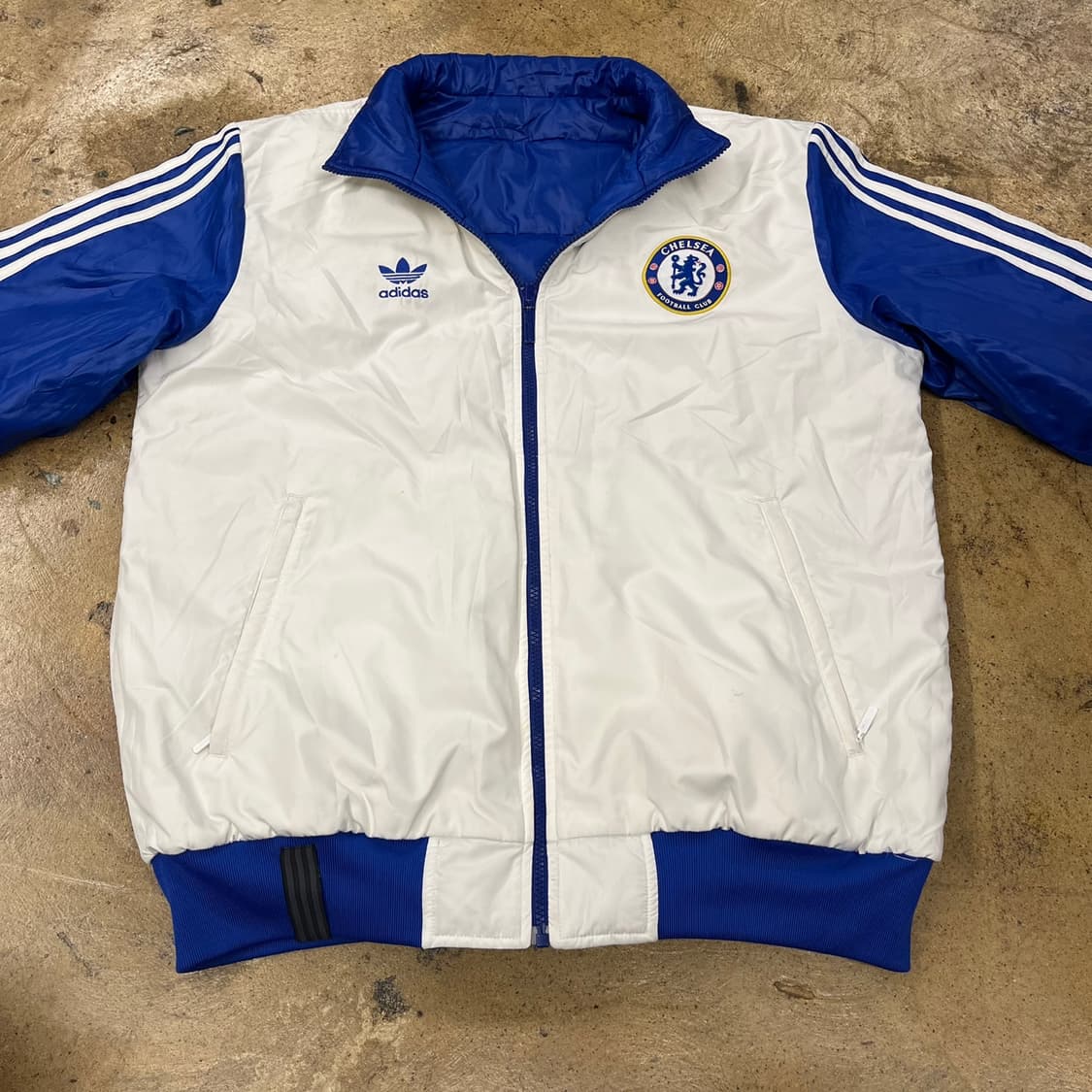 아디다스 첼시 흰파 양면 리버시블 숏패딩 110 상품이미지3