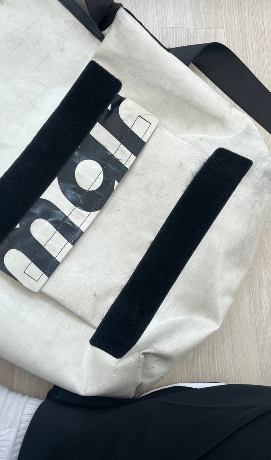 프라이탁 드라그넷 화이트 상품이미지3