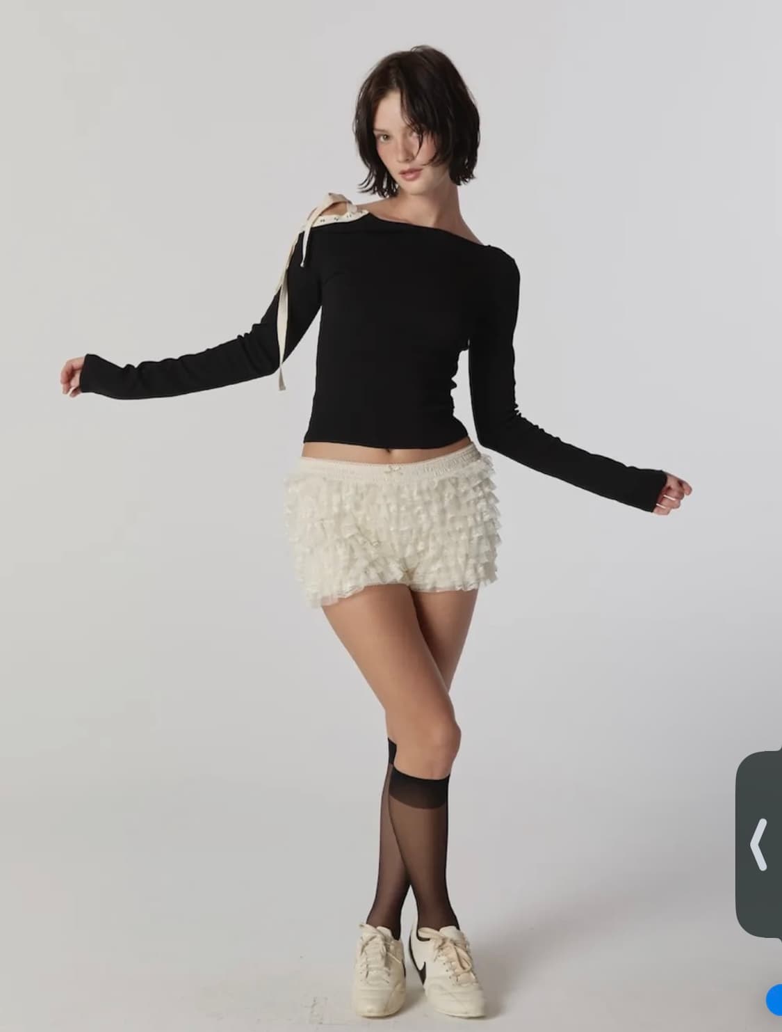 POLLY LACE BLOOMER SHORTS 상품이미지1