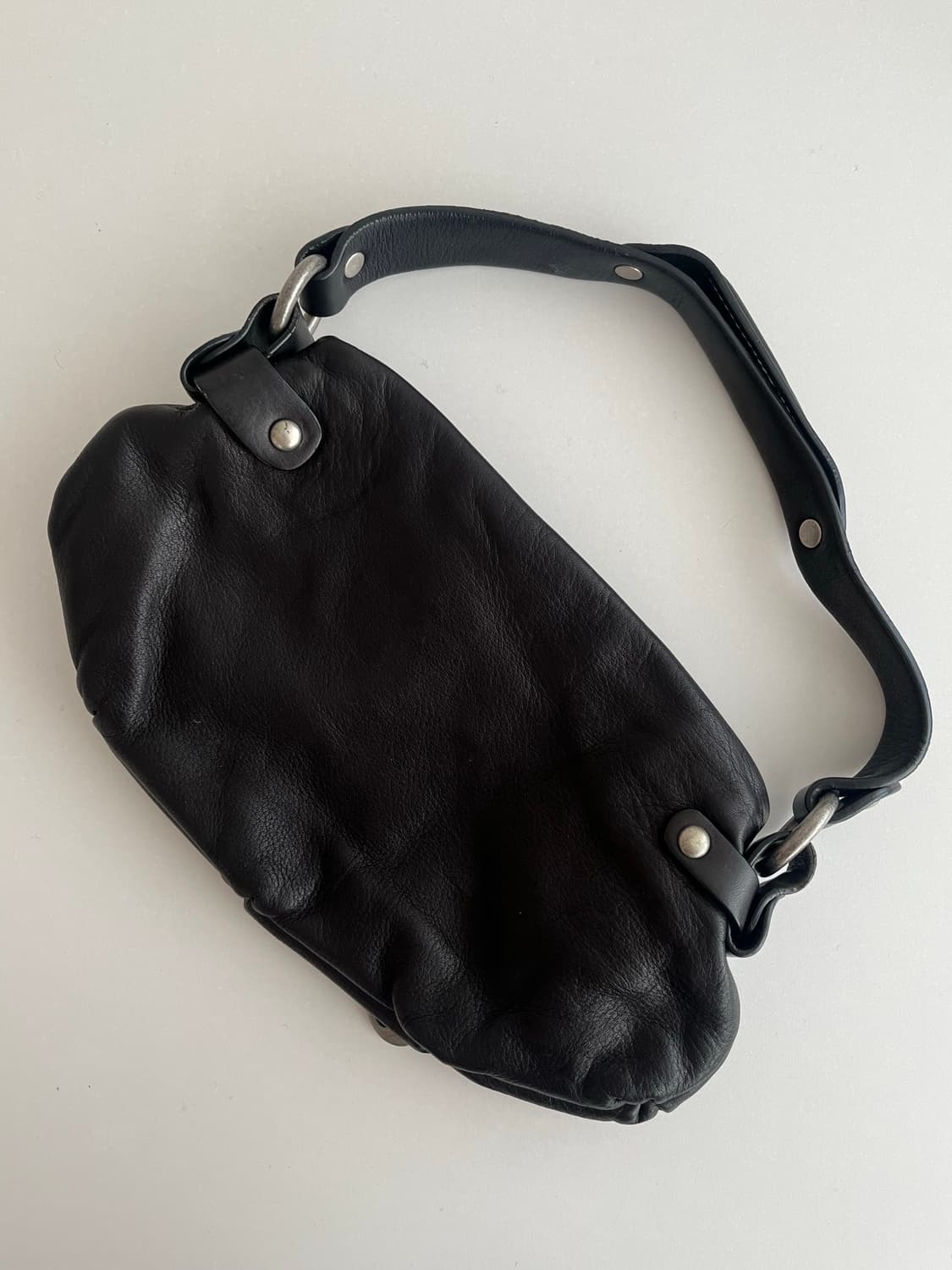 쥬시꾸뛰르 빈티지 하트참 미니백 블랙 상품이미지2