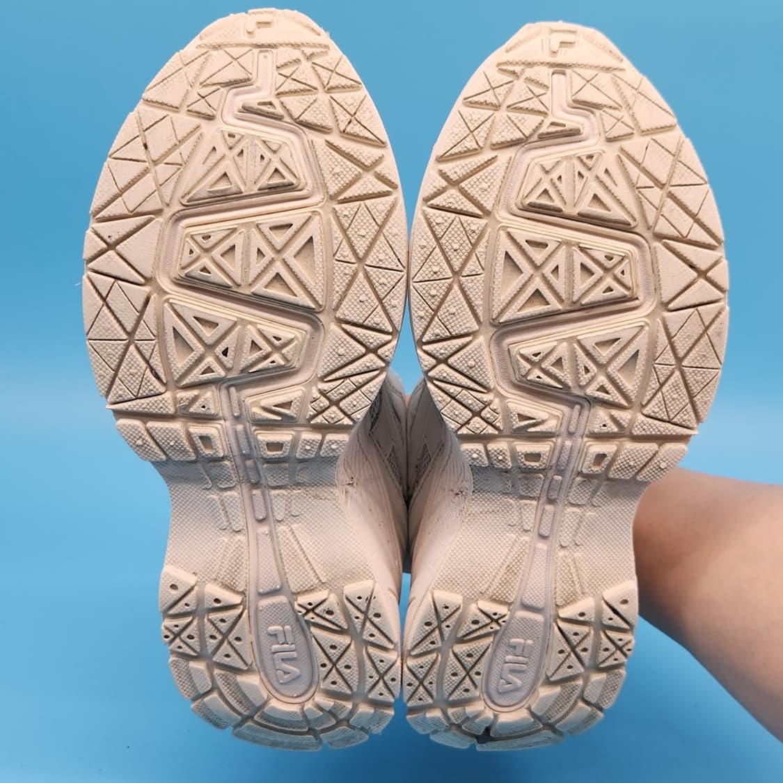 ooo 휠라 디사이퍼 여성운동화 240 상품이미지3