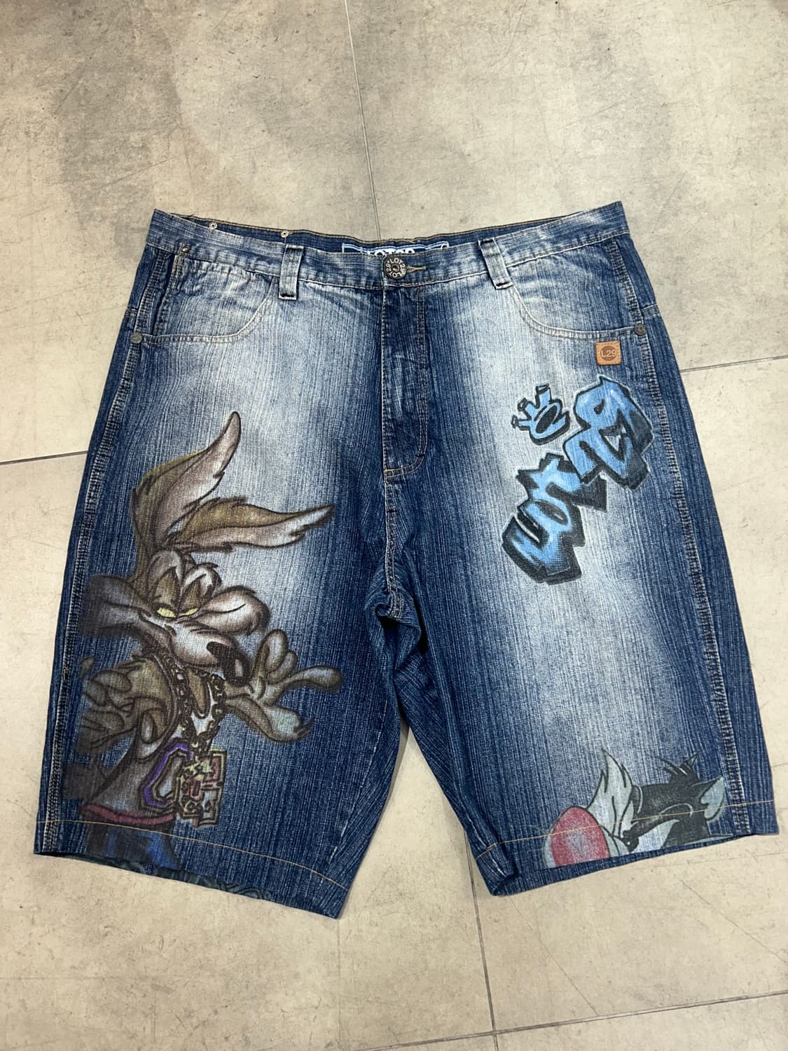 Lot29 올드스쿨 루니툰 중청 반바지 데님팬츠 상품이미지1