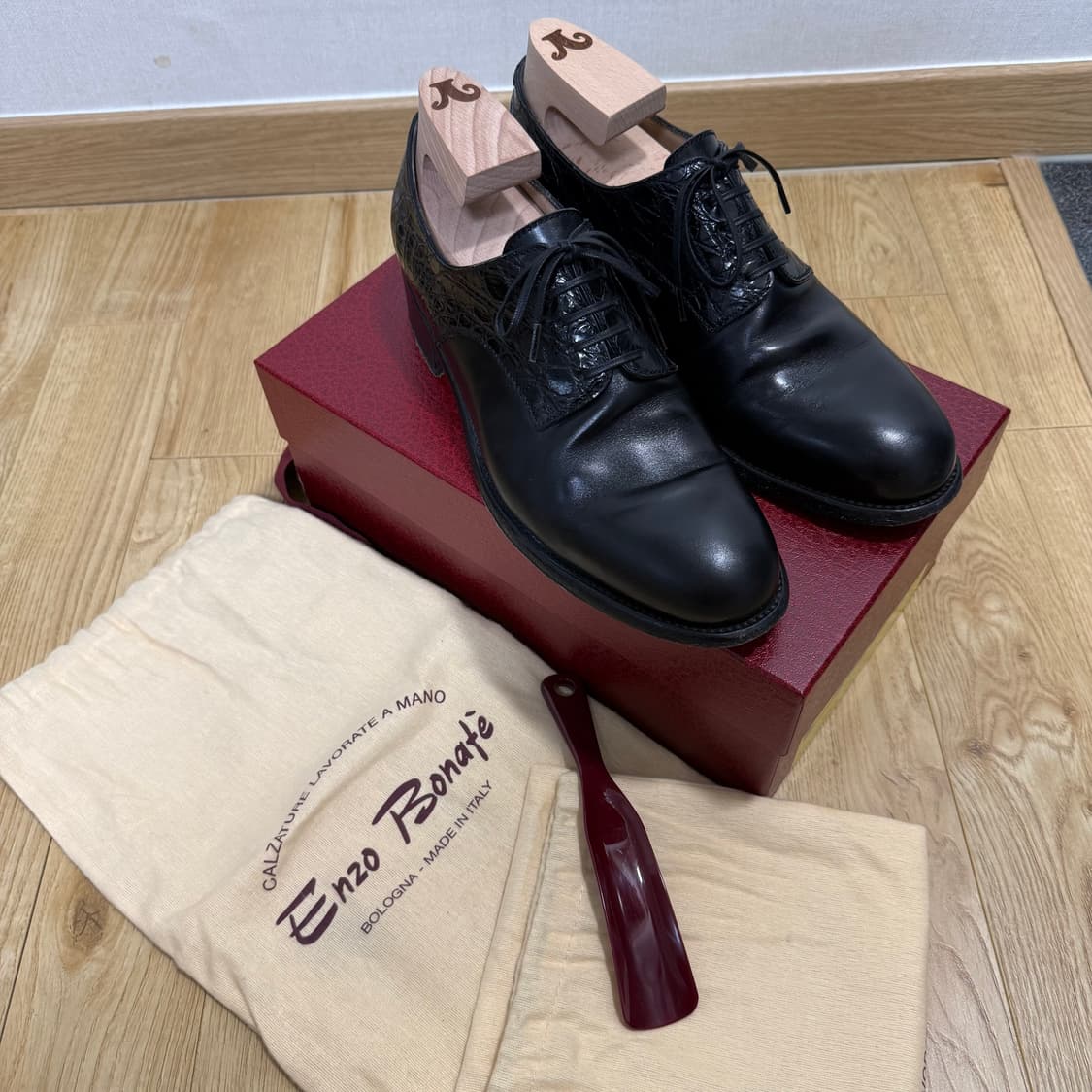 르유카스 leyuccas 플레인토 크로커다일 어드레서 별주 42 상품이미지8