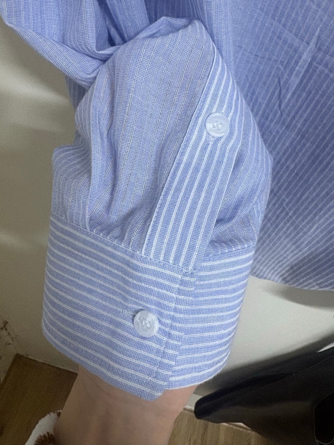 [1] 논노드 플렉시블 스트링 셔츠 - 스카이 블루 스트라이프 상품이미지6