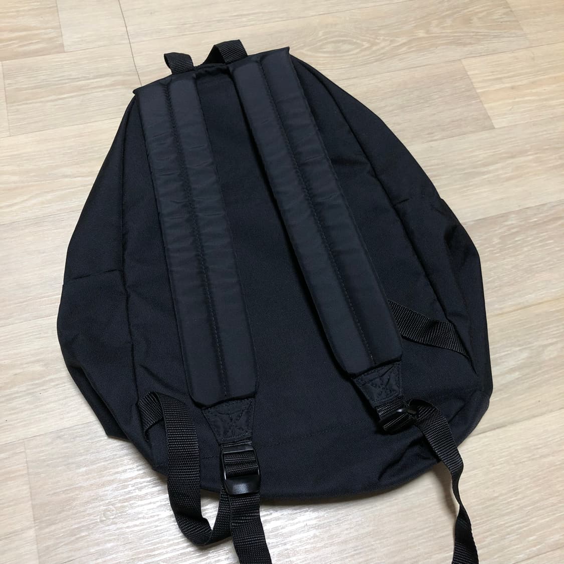 (24L) 이스트팩 EASTPAK 패디드 파커 블랙 백팩 상품이미지5