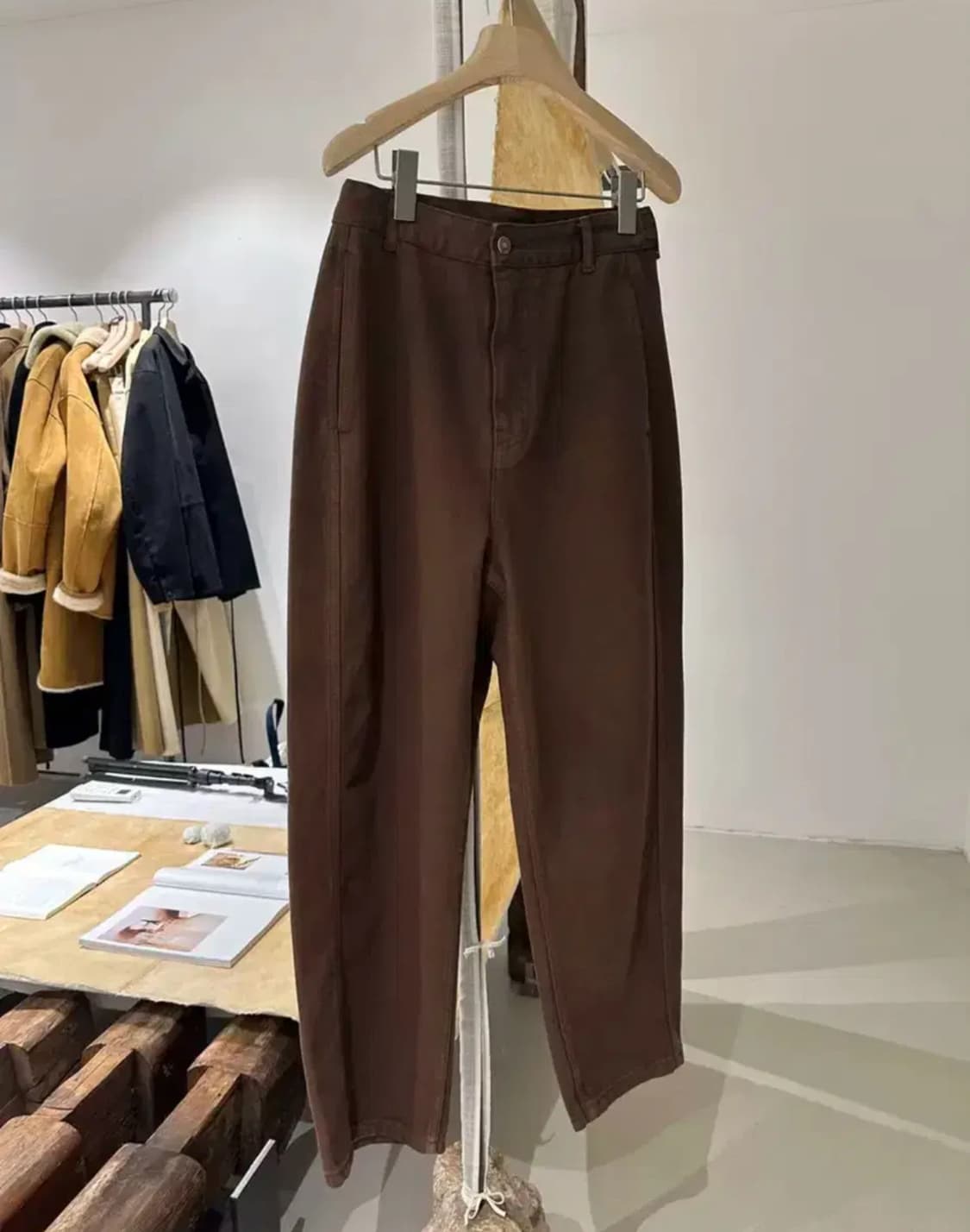 르917 커브 데님팬츠CURVED DENIM PANTS brown 38 상품이미지1