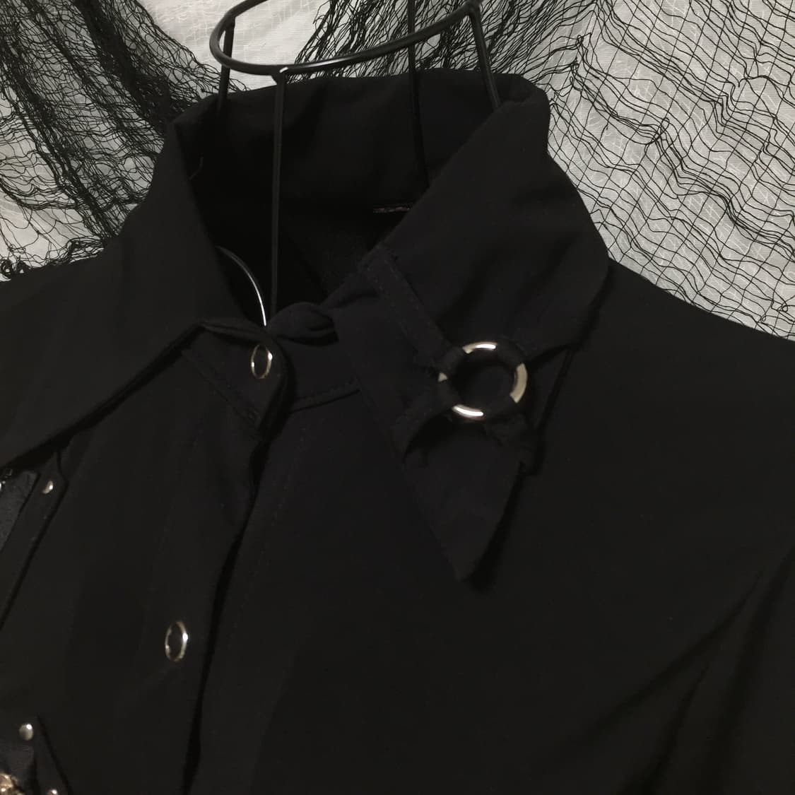 punk nana cross piercing shirt T 상품이미지5